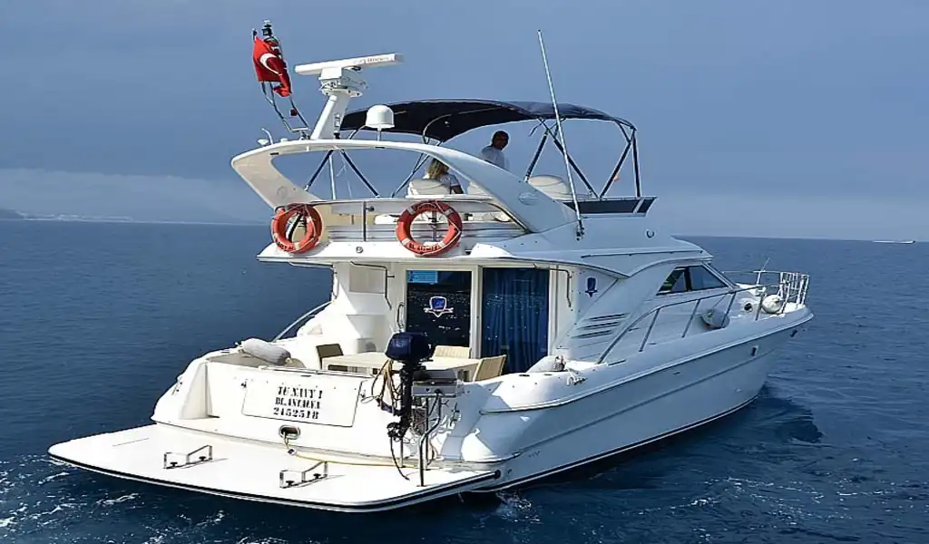 TU NAVY 1-YACHT
